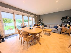 Photo 30- click for photo gallery